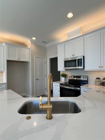 7709 93RD STREET N, Seminole, FL 33777