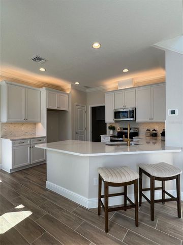 7709 93RD STREET N, Seminole, FL 33777