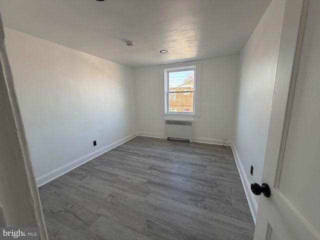 532 RANDOLPH ST, Camden, NJ 08105