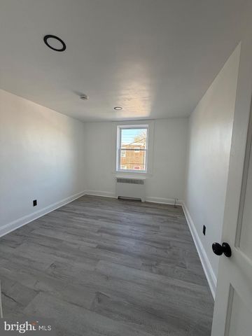 532 RANDOLPH ST, Camden, NJ 08105