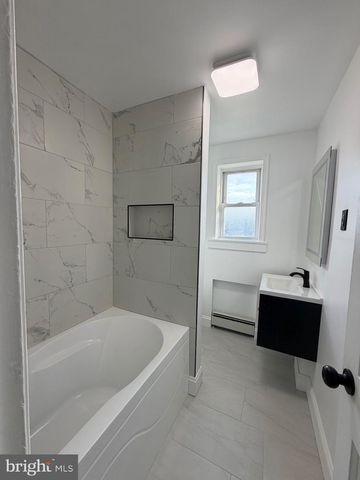 532 RANDOLPH ST, Camden, NJ 08105