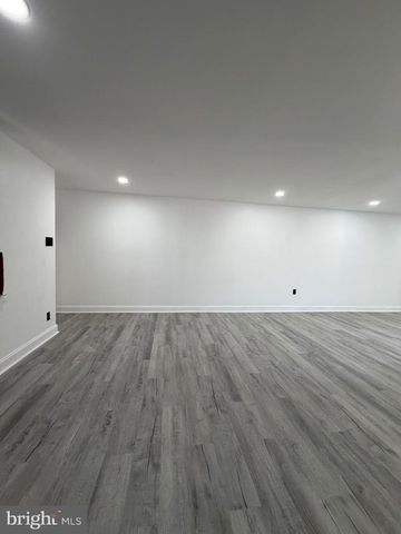 532 RANDOLPH ST, Camden, NJ 08105