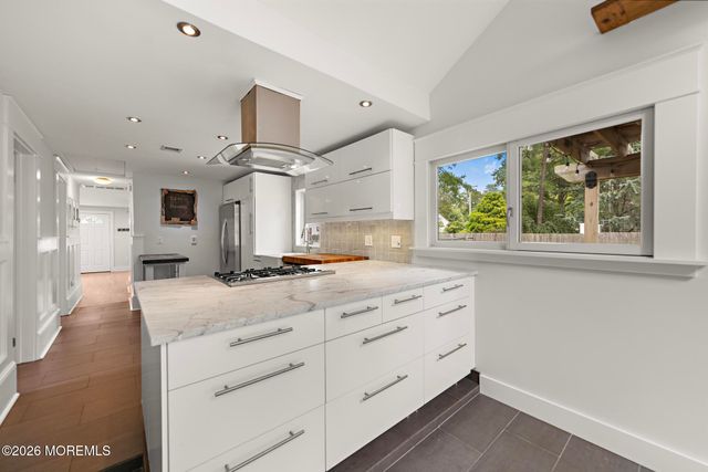 108 Hamilton Avenue, Leonardo, NJ 07737