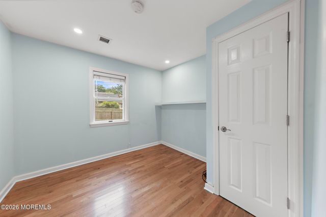 108 Hamilton Avenue, Leonardo, NJ 07737