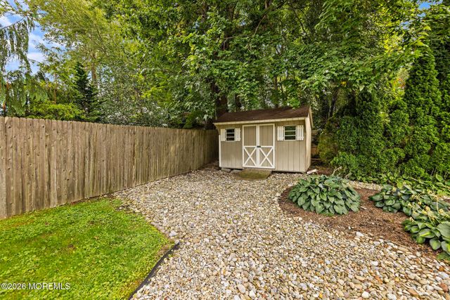 108 Hamilton Avenue, Leonardo, NJ 07737