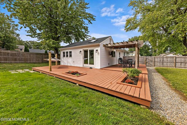 108 Hamilton Avenue, Leonardo, NJ 07737