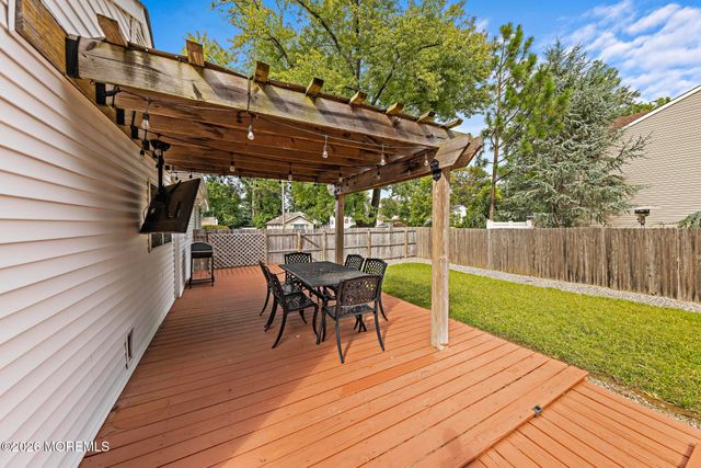 108 Hamilton Avenue, Leonardo, NJ 07737