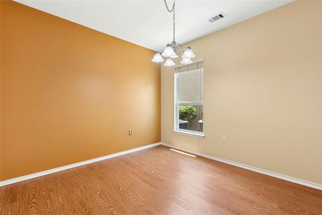 611 Farm Hill DR, Georgetown, TX 78633