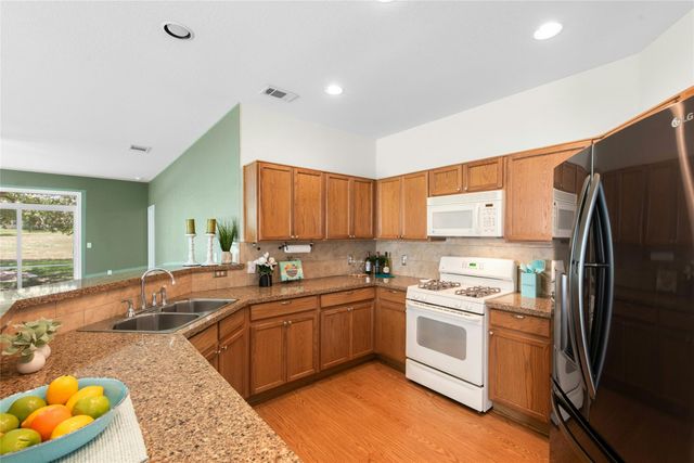 611 Farm Hill DR, Georgetown, TX 78633