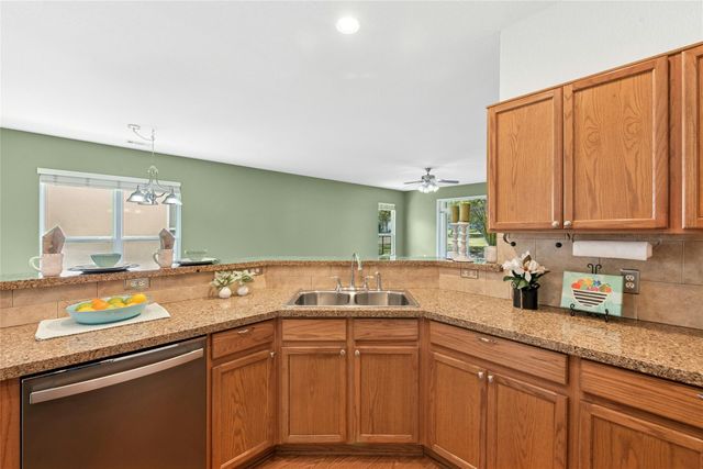 611 Farm Hill DR, Georgetown, TX 78633