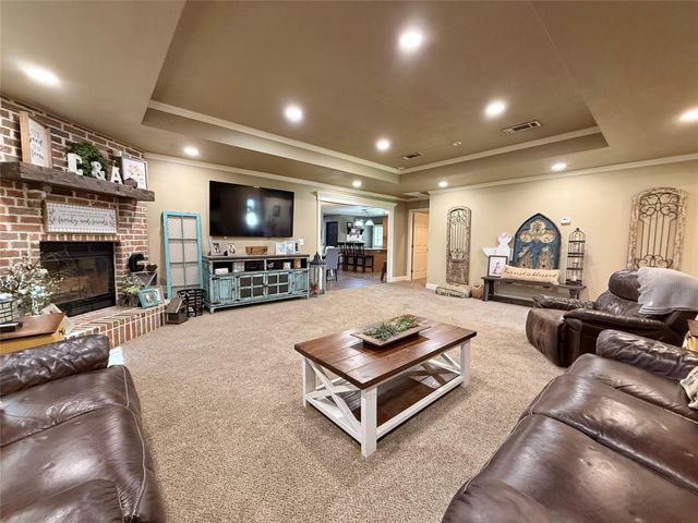 7640 Sandra Street, Orange, TX 77632