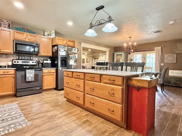 7640 Sandra Street, Orange, TX 77632