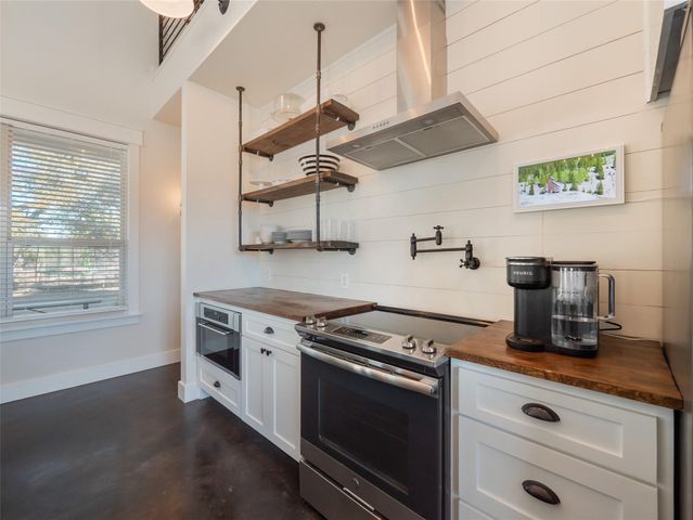 161 Paintbrush LN, Burnet, TX 78611