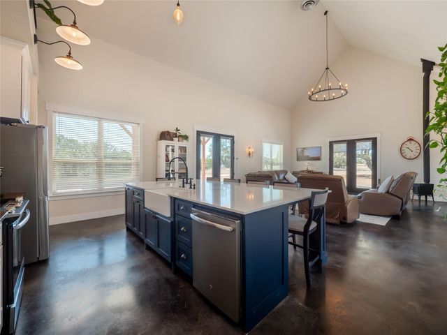 161 Paintbrush LN, Burnet, TX 78611