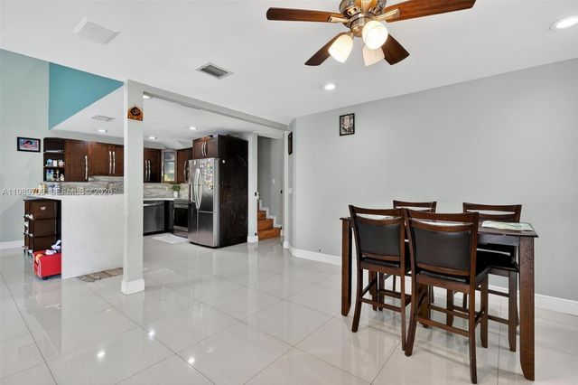 12289 NW 1st St, Plantation, FL 33325