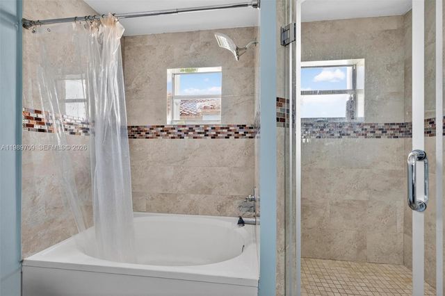 12289 NW 1st St, Plantation, FL 33325