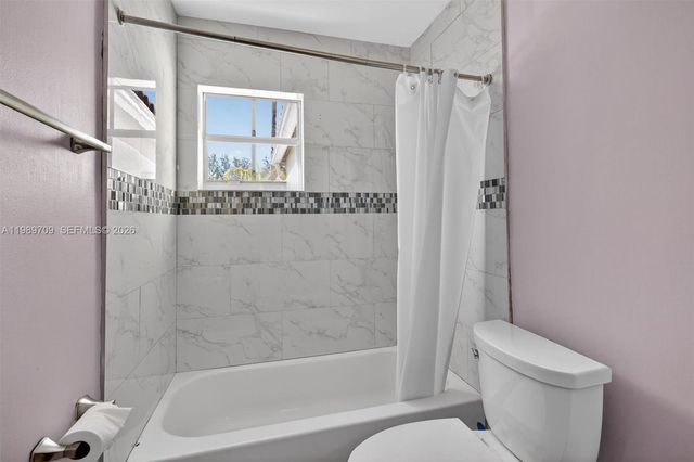 12289 NW 1st St, Plantation, FL 33325