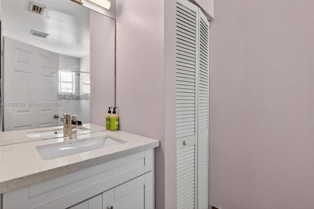 12289 NW 1st St, Plantation, FL 33325