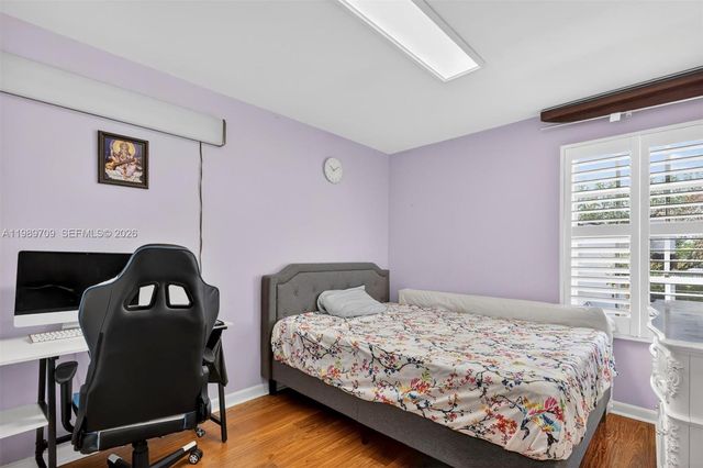 12289 NW 1st St, Plantation, FL 33325