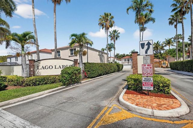 12289 NW 1st St, Plantation, FL 33325