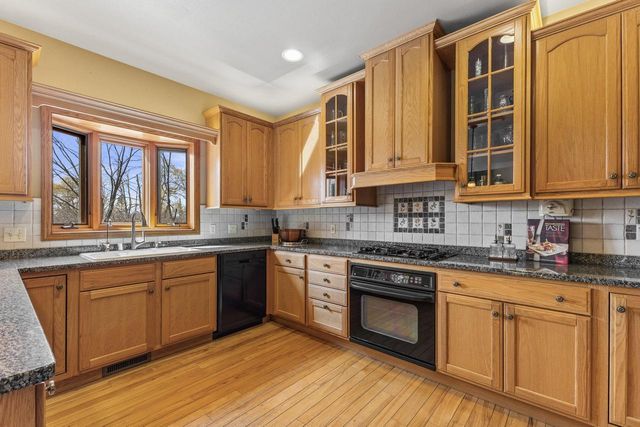 8513 47th STREET, Franklin, WI 53132