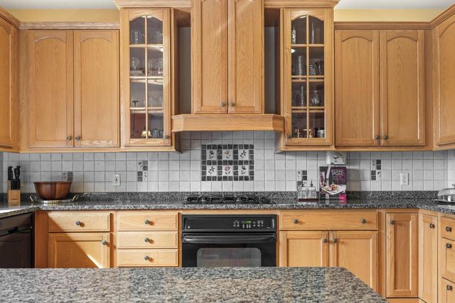 8513 47th STREET, Franklin, WI 53132