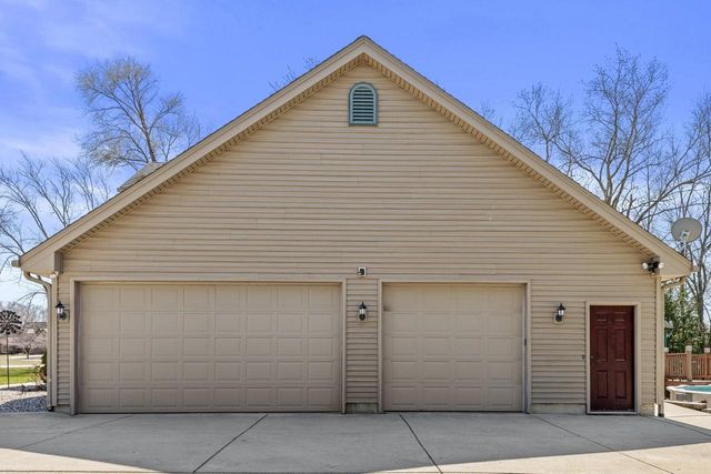 8513 47th STREET, Franklin, WI 53132
