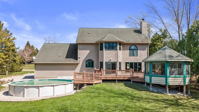 8513 47th STREET, Franklin, WI 53132