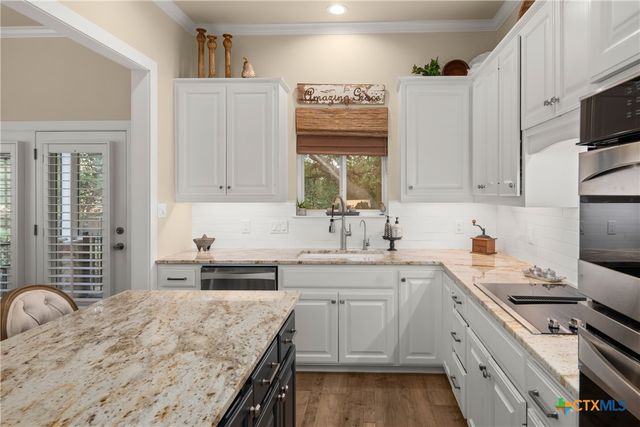 2216 Garden Court, San Marcos, TX 78666