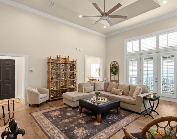 2216 Garden Court, San Marcos, TX 78666