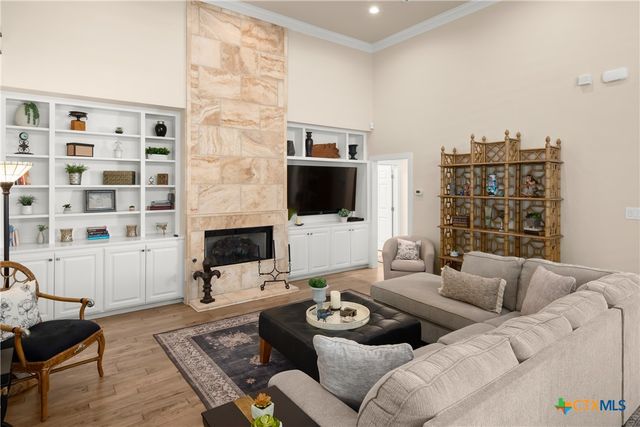 2216 Garden Court, San Marcos, TX 78666