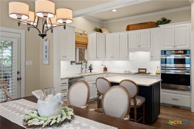 2216 Garden Court, San Marcos, TX 78666