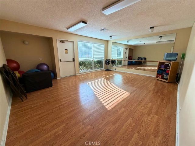 824 Pinetree Circle 36, Thousand Oaks, CA 91360