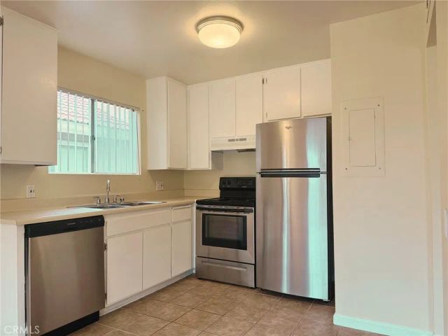 824 Pinetree Circle 36, Thousand Oaks, CA 91360
