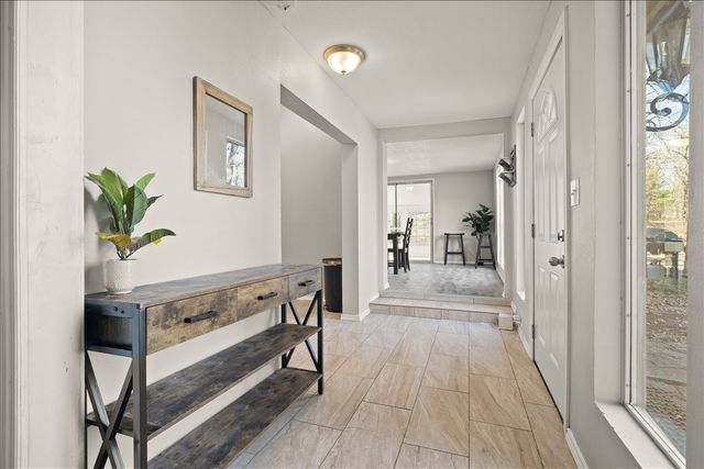 100 Sands Drive, Azle, TX 76020