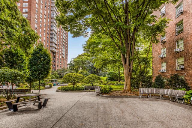 80 La Salle St Apt 5H, New York City, NY 10027