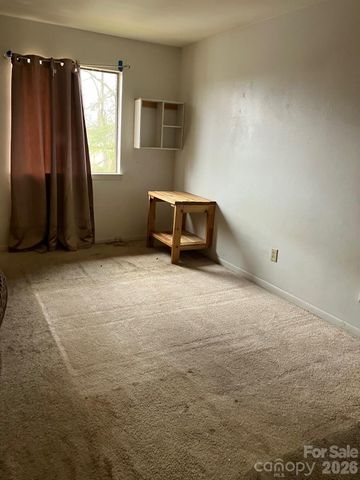 223 Orchard Trace Lane 5, Charlotte, NC 28213