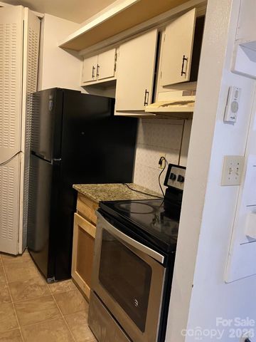 223 Orchard Trace Lane 5, Charlotte, NC 28213