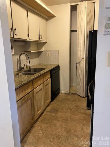 223 Orchard Trace Lane 5, Charlotte, NC 28213