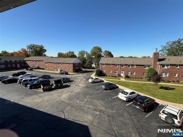 265 Bogert Road 2B, River Edge, NJ 07661