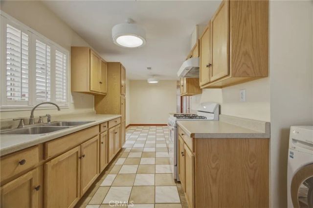 13407 Kagel Canyon, Sylmar, CA 91342