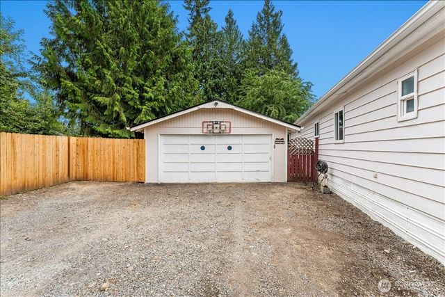20821 93rd Street E, Bonney Lake, WA 98391
