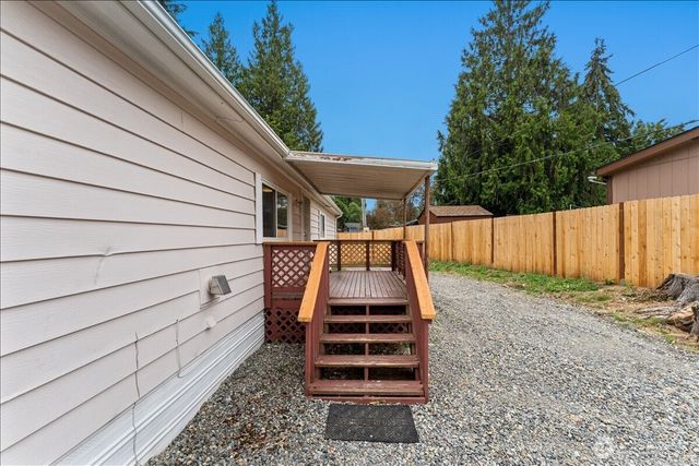 20821 93rd Street E, Bonney Lake, WA 98391