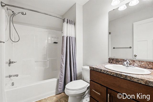 3037 Ledgestone Place, Grand Rapids, MI 49525