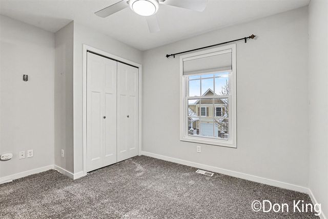 3037 Ledgestone Place, Grand Rapids, MI 49525