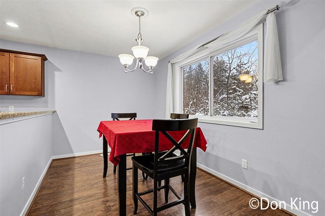 3037 Ledgestone Place, Grand Rapids, MI 49525