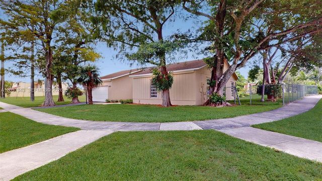 10251 SW 80th St 0, Miami, FL 33173