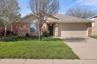 1112 Switchgrass Lane, Crowley, TX 76036
