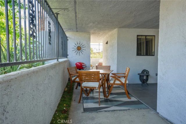 5301 E Waverly 211, Palm Springs, CA 92264