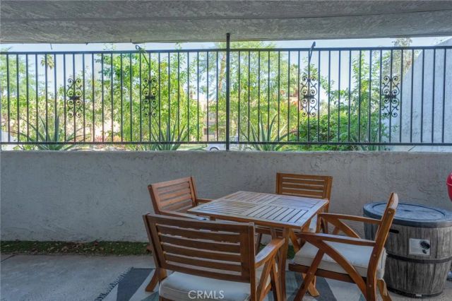 5301 E Waverly 211, Palm Springs, CA 92264